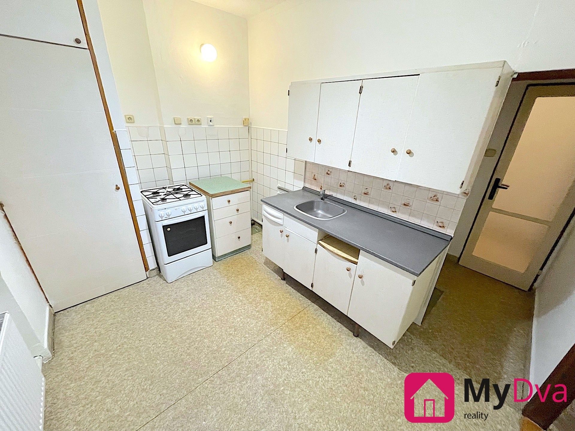 Pronájem bytu 3+1 74 m² - foto 6
