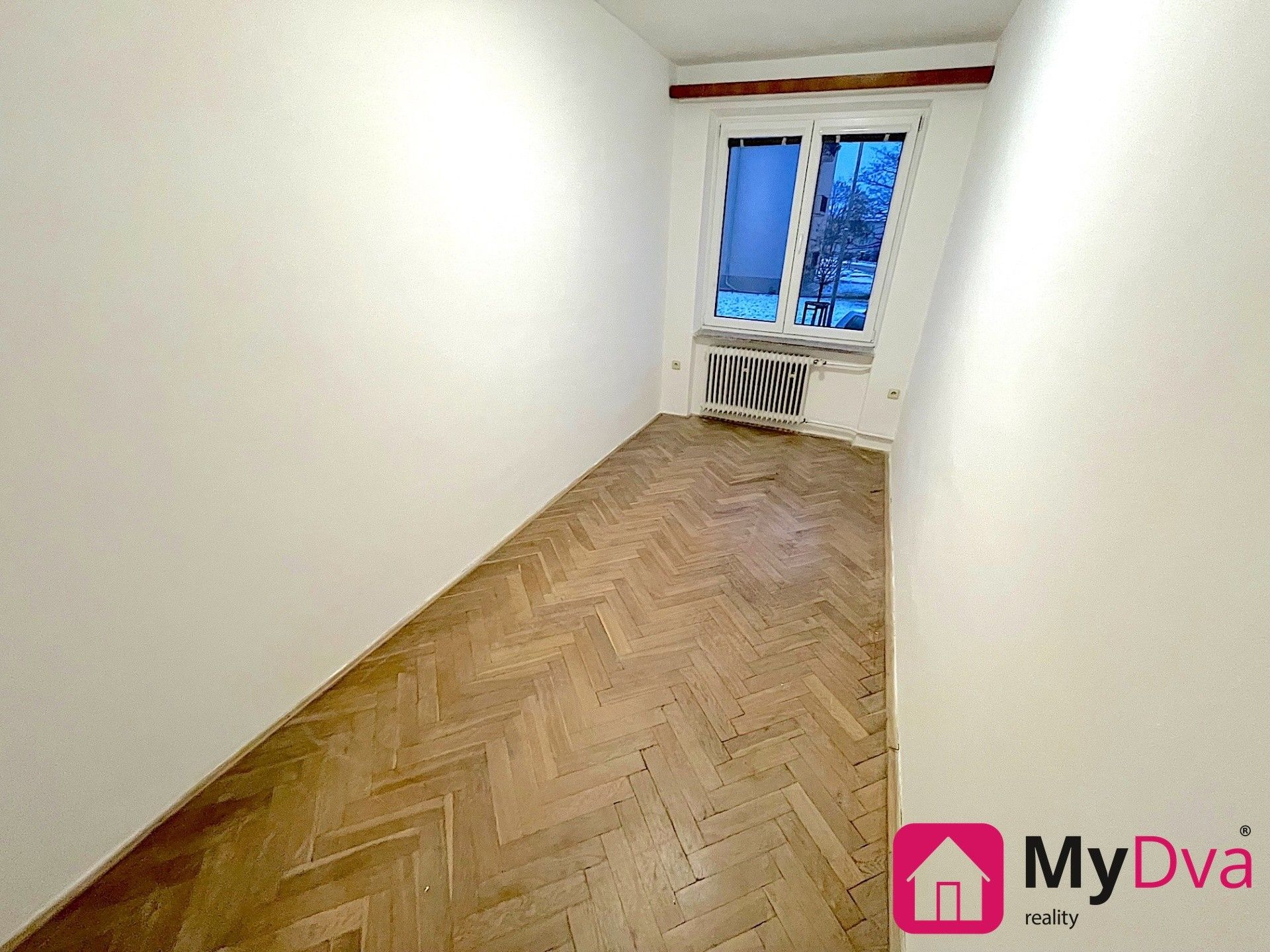 Pronájem bytu 3+1 74 m² - foto 8