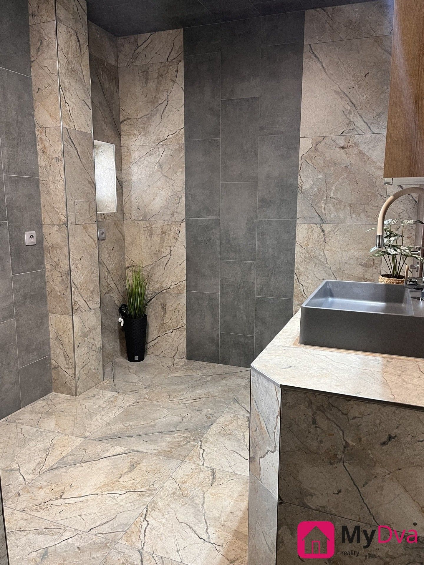 Pronájem bytu 2+kk 62 m² - foto 5