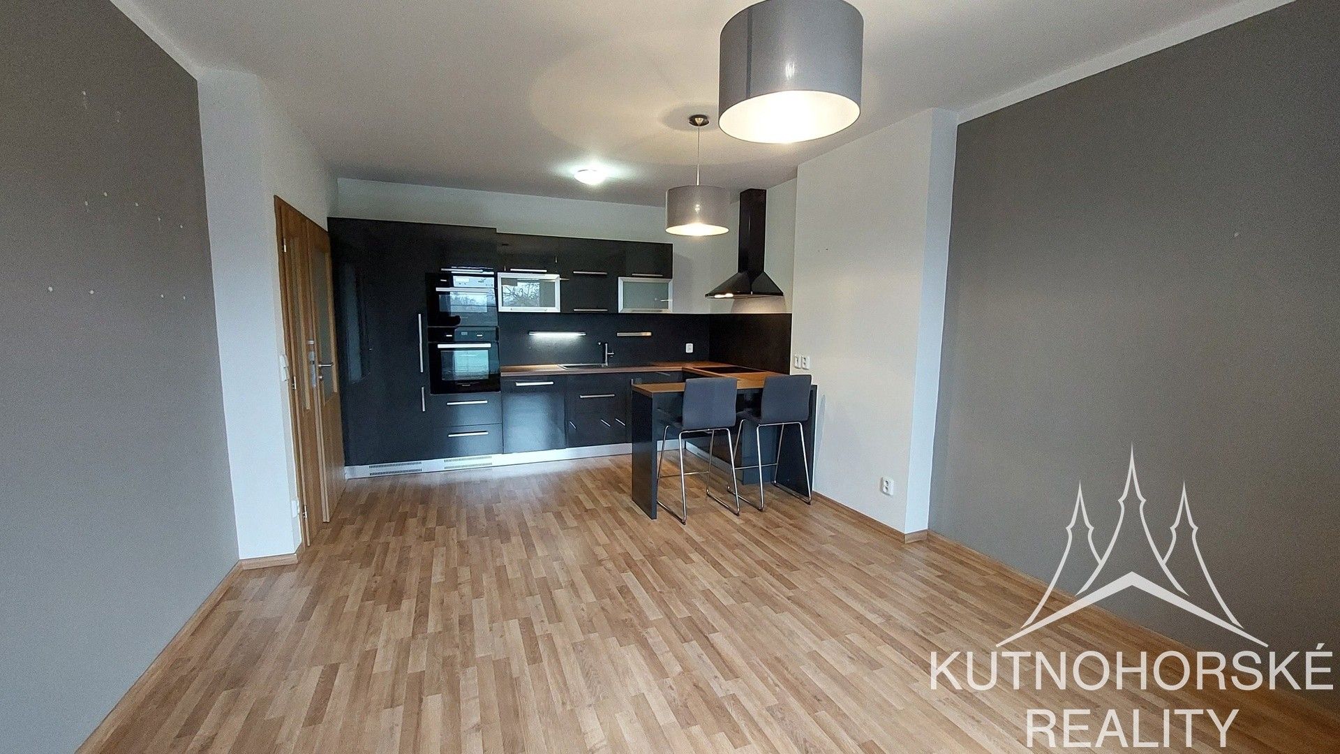 Pronájem bytu 2+kk 60 m² - foto 1