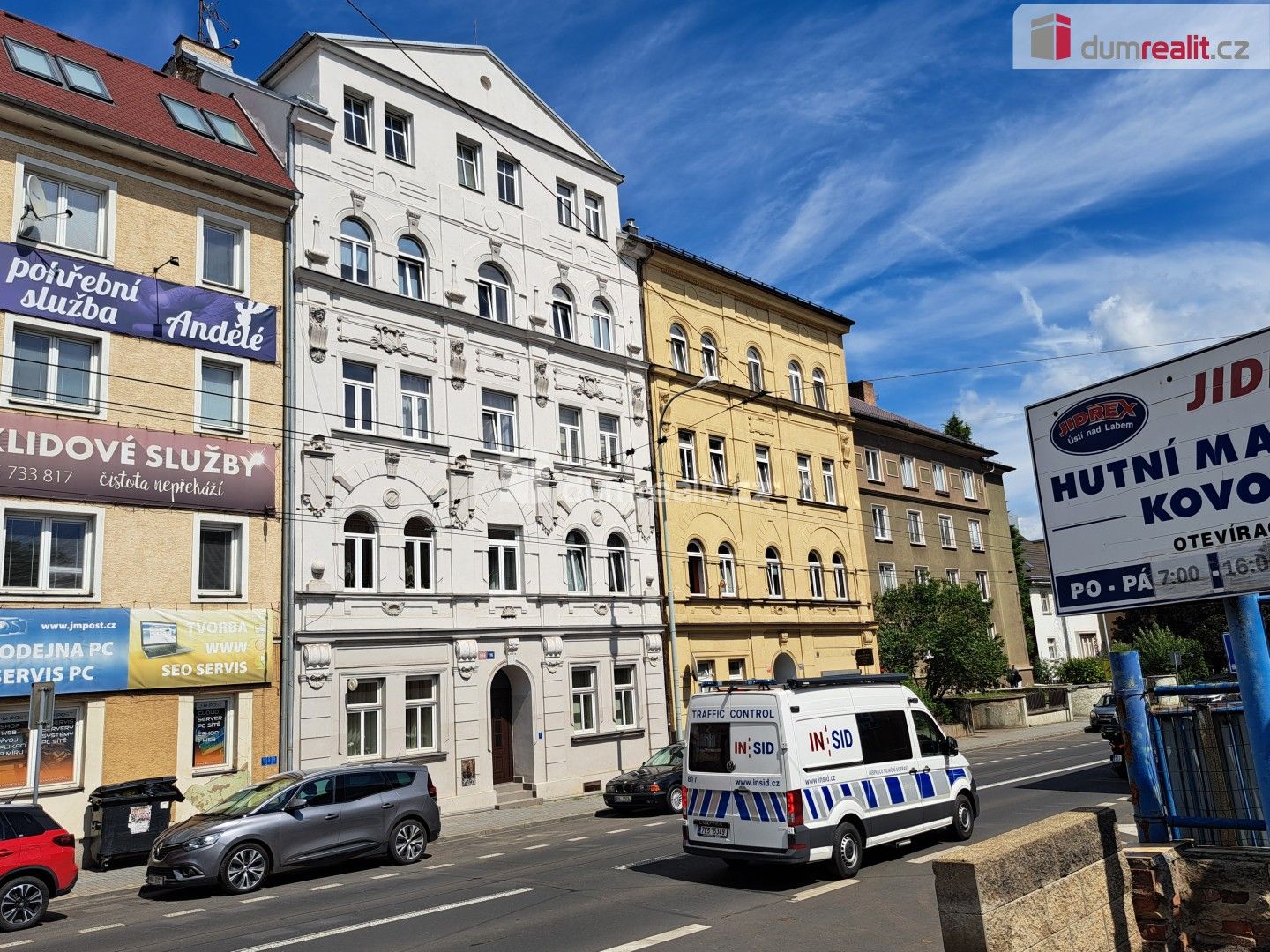 Pronájem bytu 1+1 40 m² - foto 1