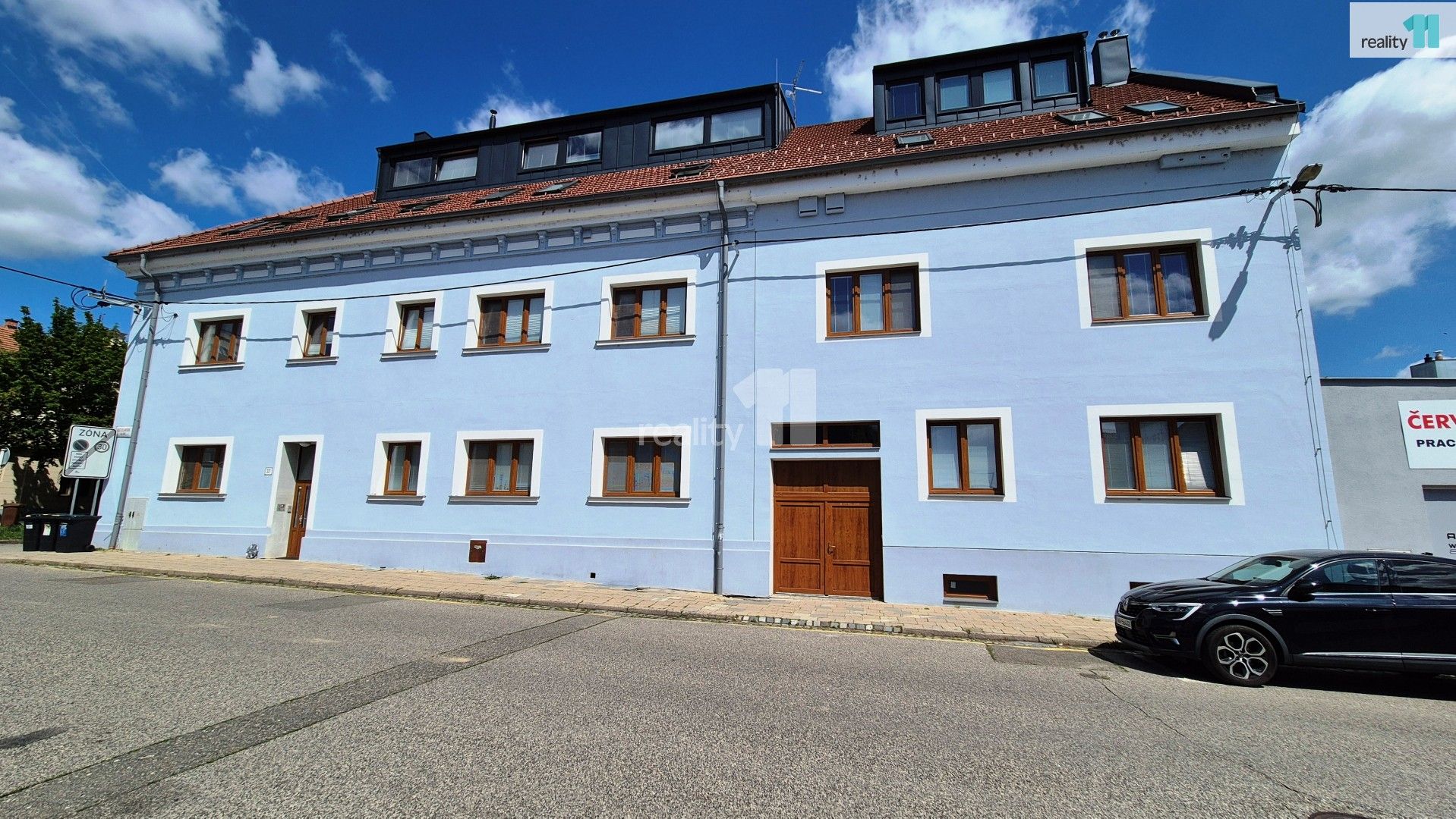 Prodej bytu 2+1 66 m² - foto 1