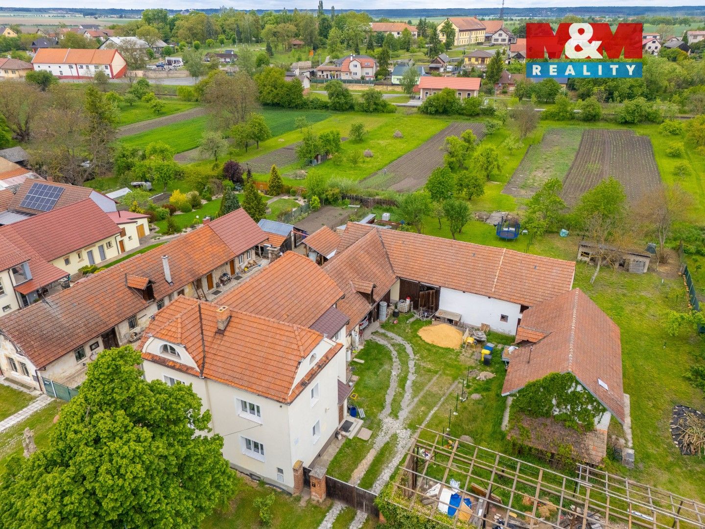 Prodej domu 400 m² - foto 2