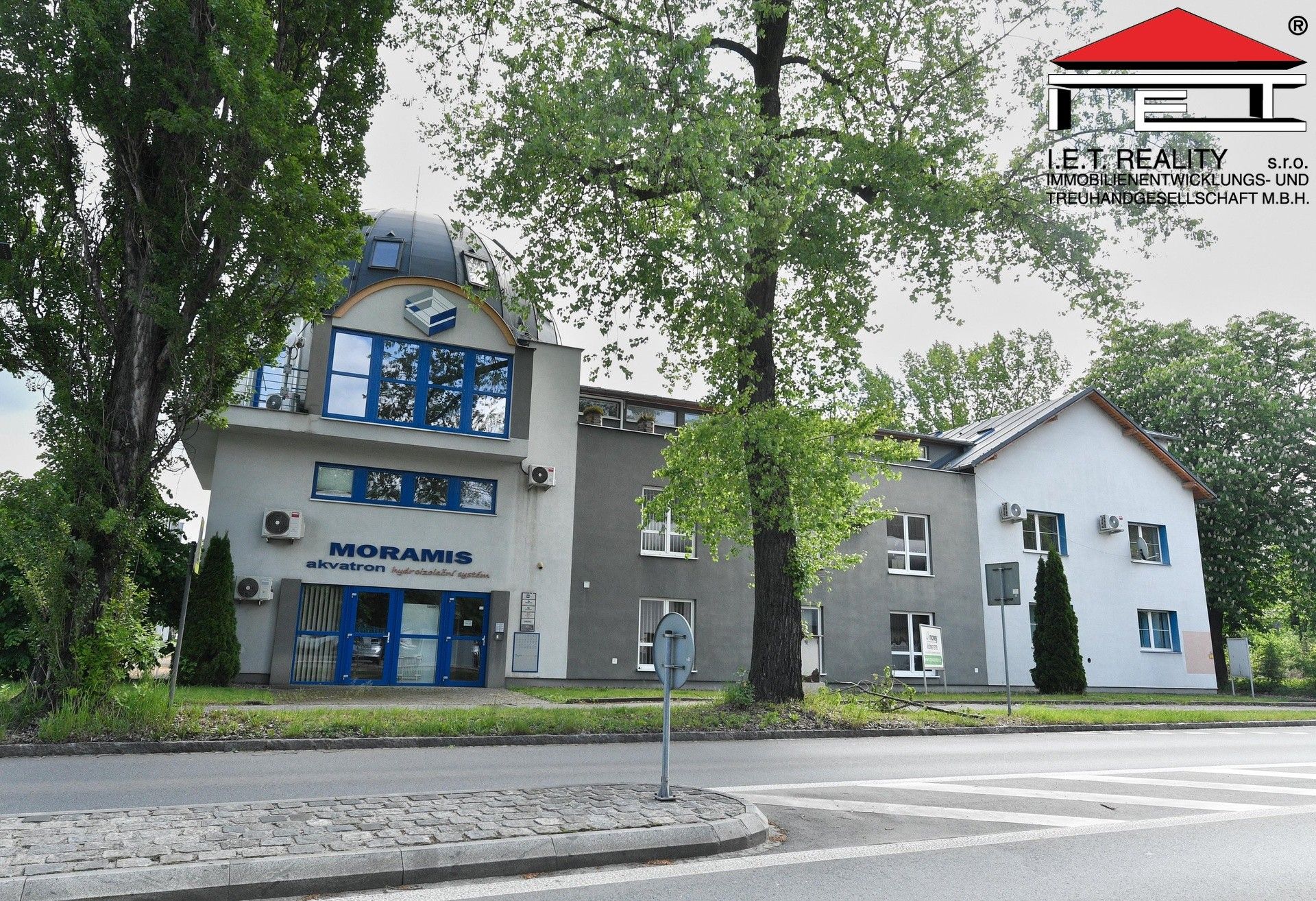 Prodej komerčního prostoru 1714 m² - foto 3