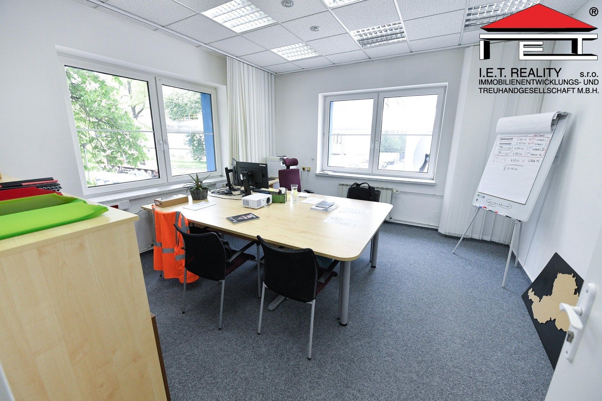 Prodej komerčního prostoru 1714 m² - foto 12