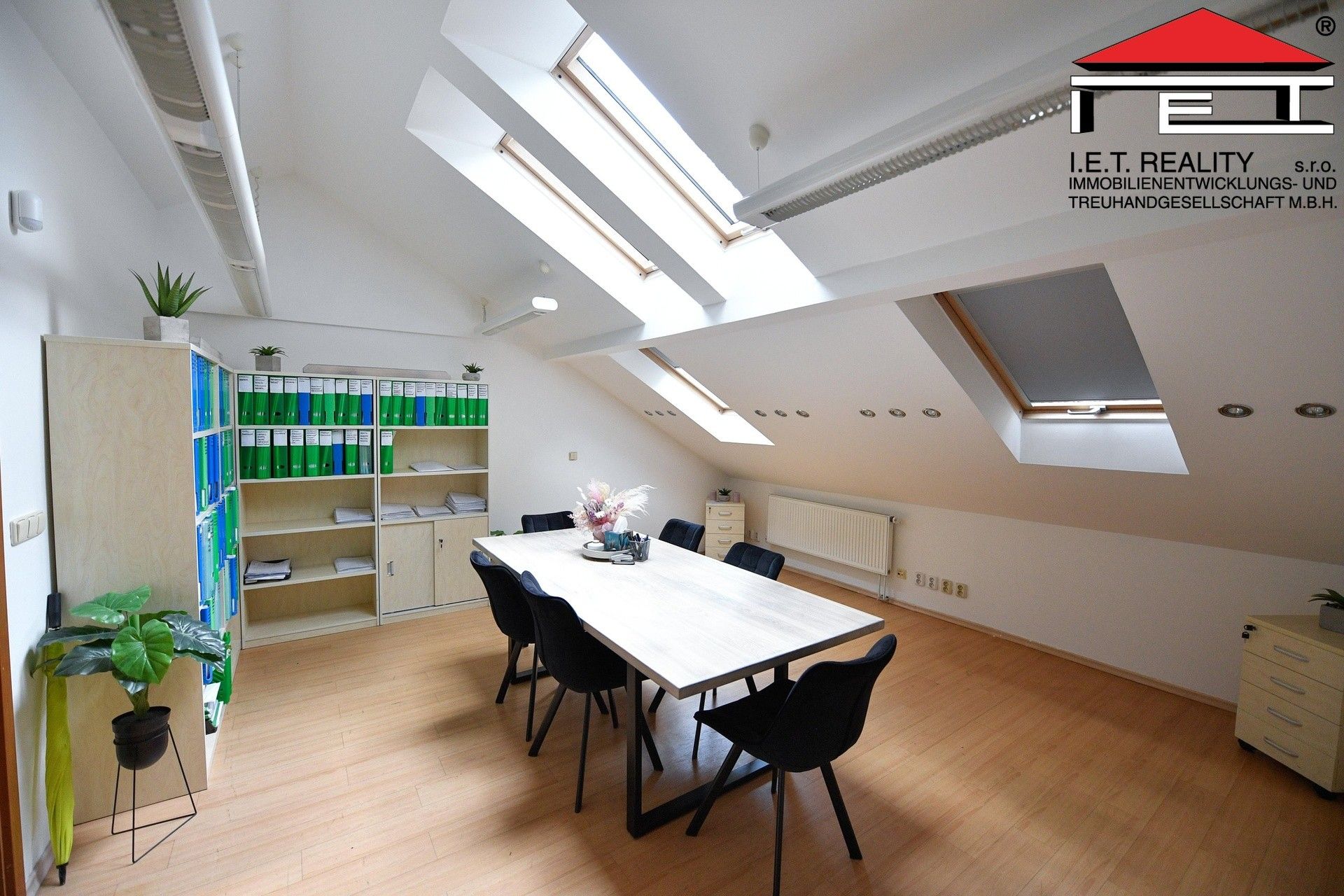Prodej komerčního prostoru 1714 m² - foto 23