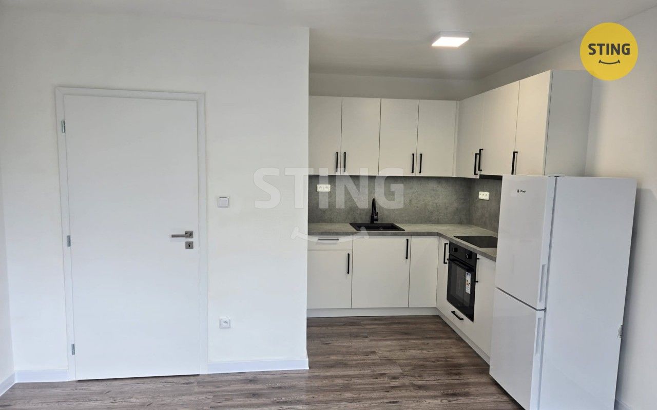 Pronájem bytu 2+kk 32 m² - foto 1