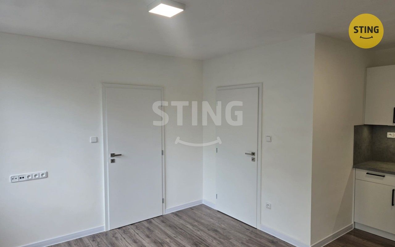 Pronájem bytu 2+kk 32 m² - foto 5