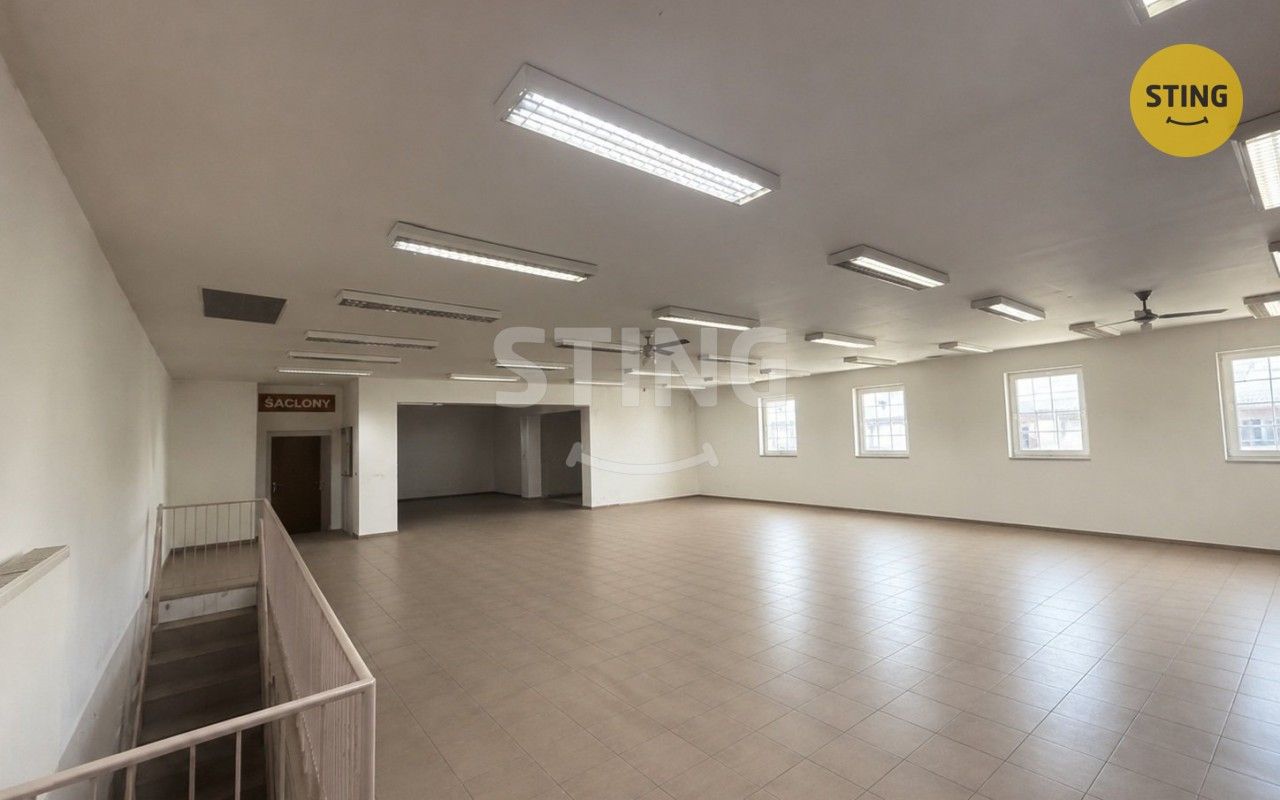 Pronájem komerčního prostoru 150 m² - foto 1