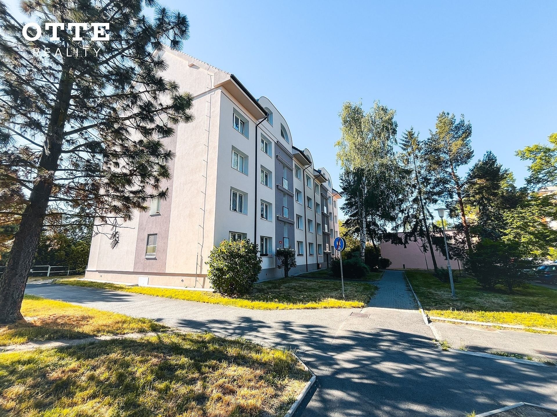 Prodej bytu 3+1 78 m² - foto 2