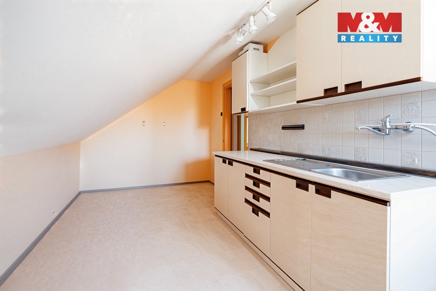 Prodej domu 220 m² - foto 4