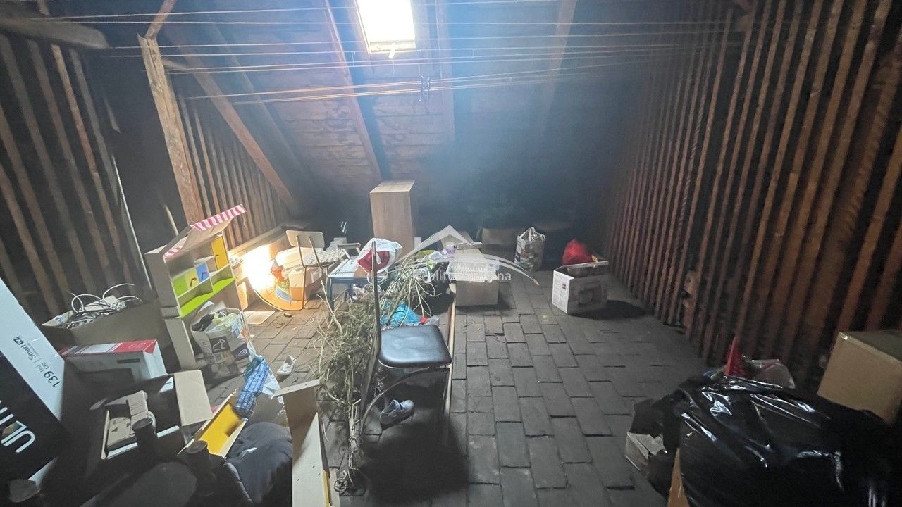 Prodej nemovitosti 305 m² - foto 2