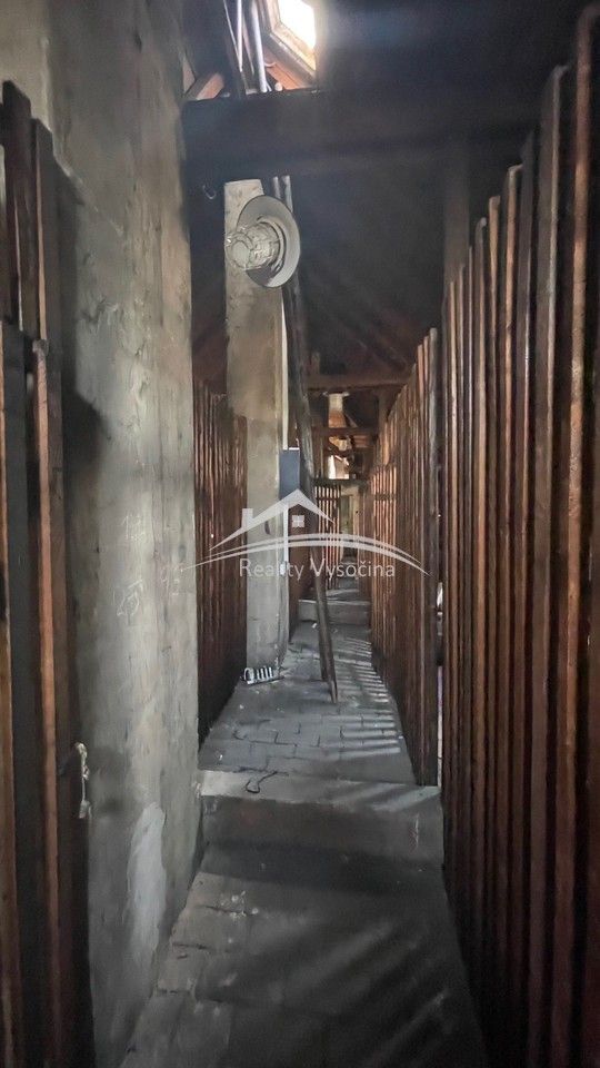 Prodej nemovitosti 305 m² - foto 3