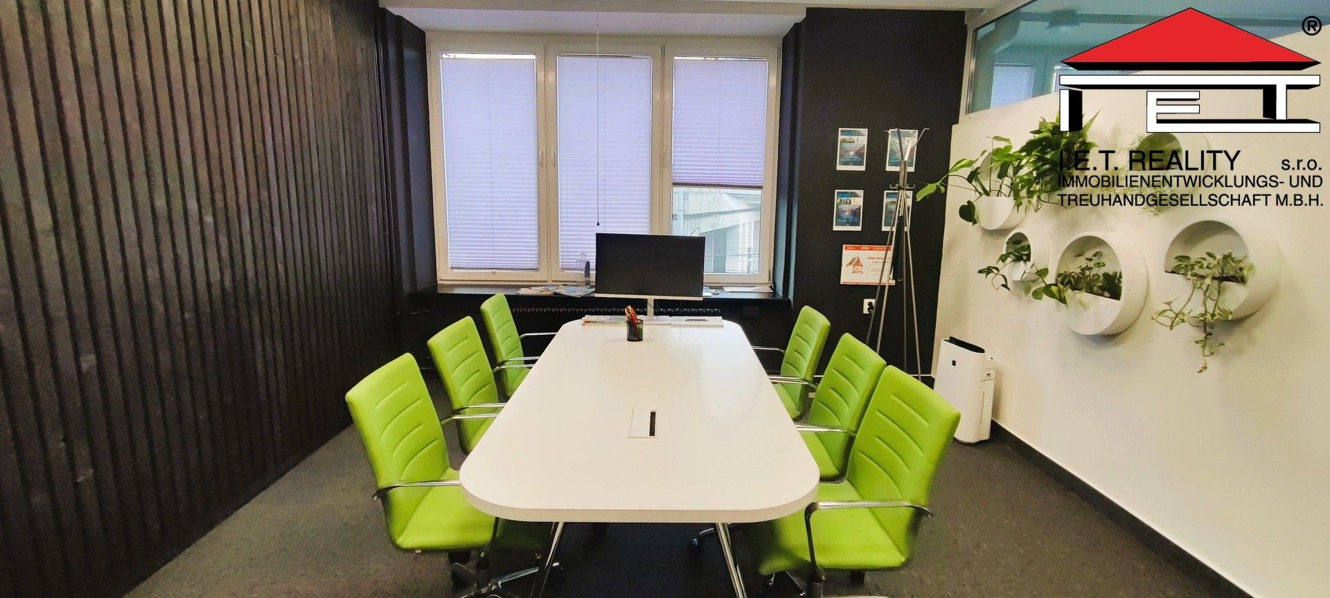 Pronájem komerčního prostoru 100 m² - foto 1