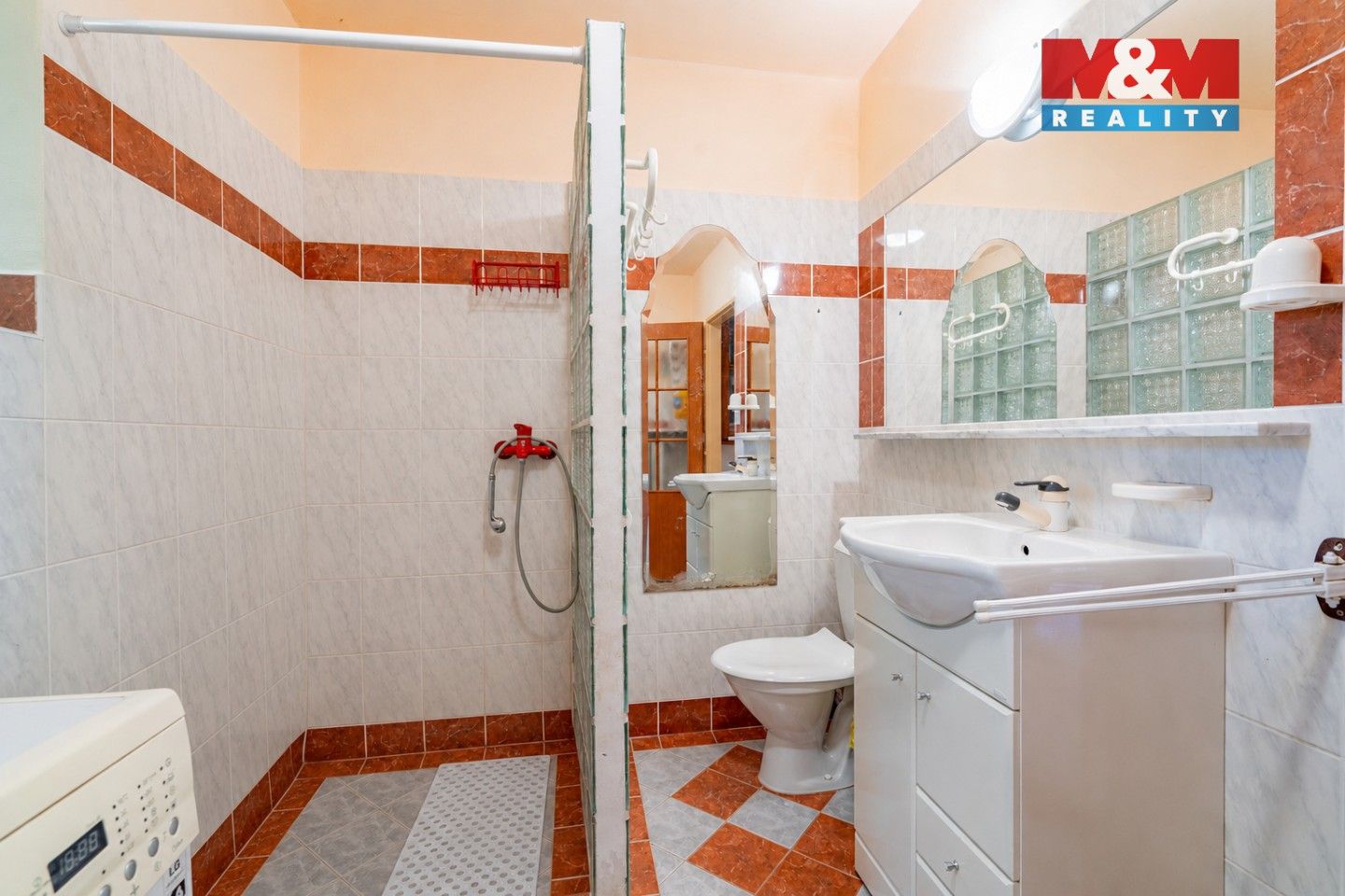 Prodej nemovitosti 401 m² - foto 13