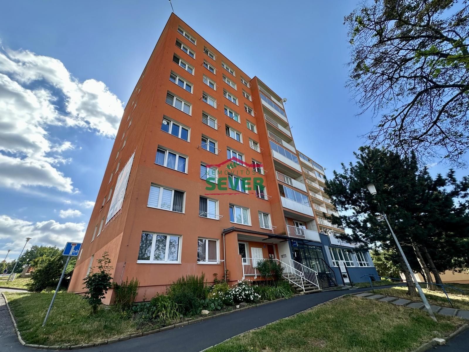 Prodej bytu 1+kk 32 m² - foto 1