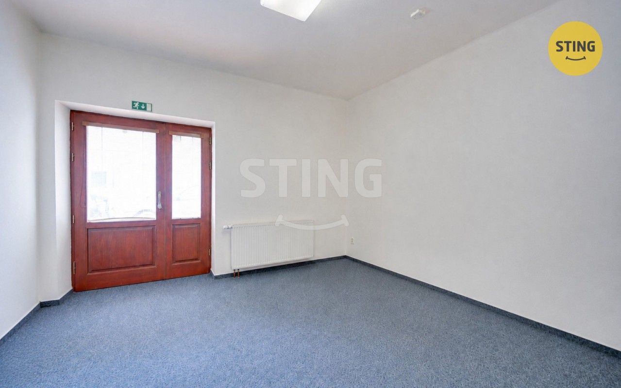 Pronájem komerčního prostoru 69 m² - foto 14