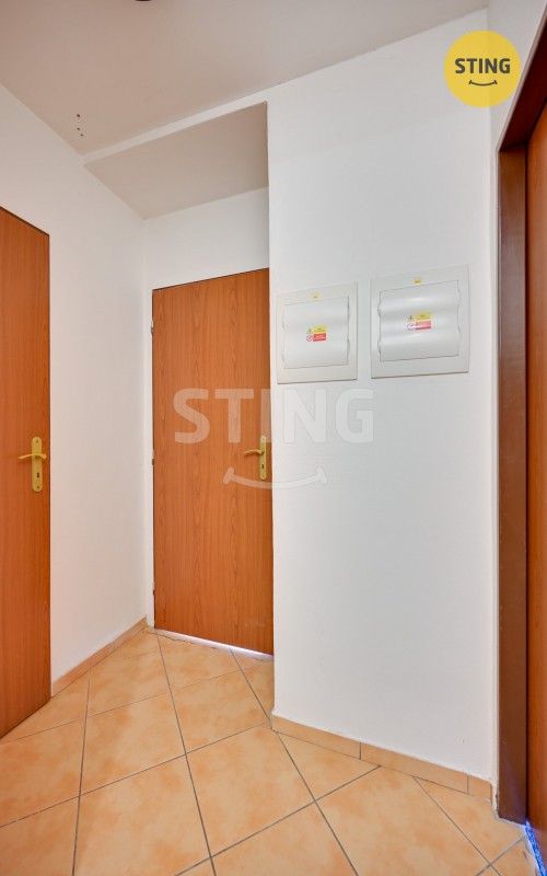 Pronájem komerčního prostoru 69 m² - foto 16
