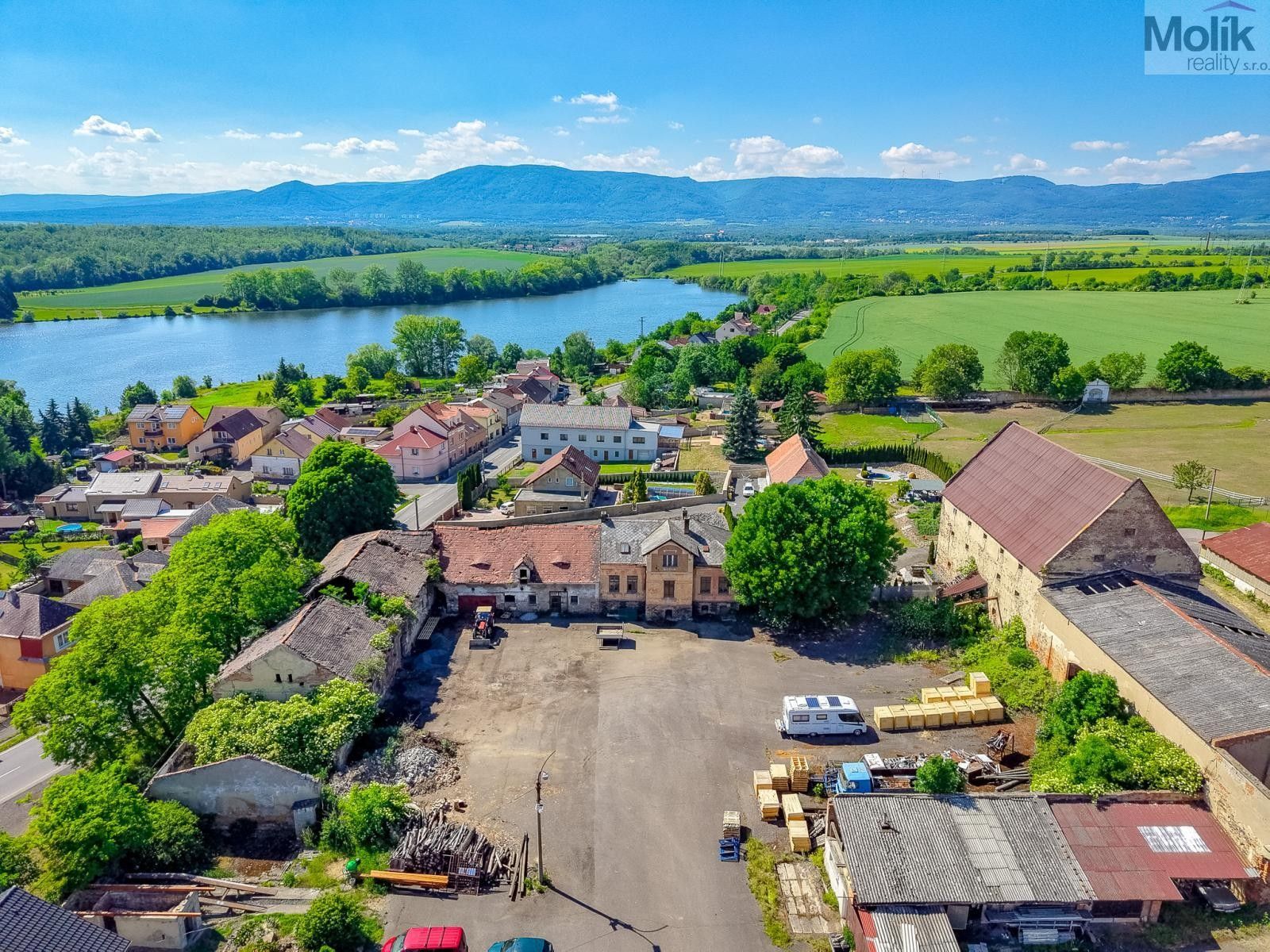 Prodej komerčního prostoru 1415 m² - foto 12