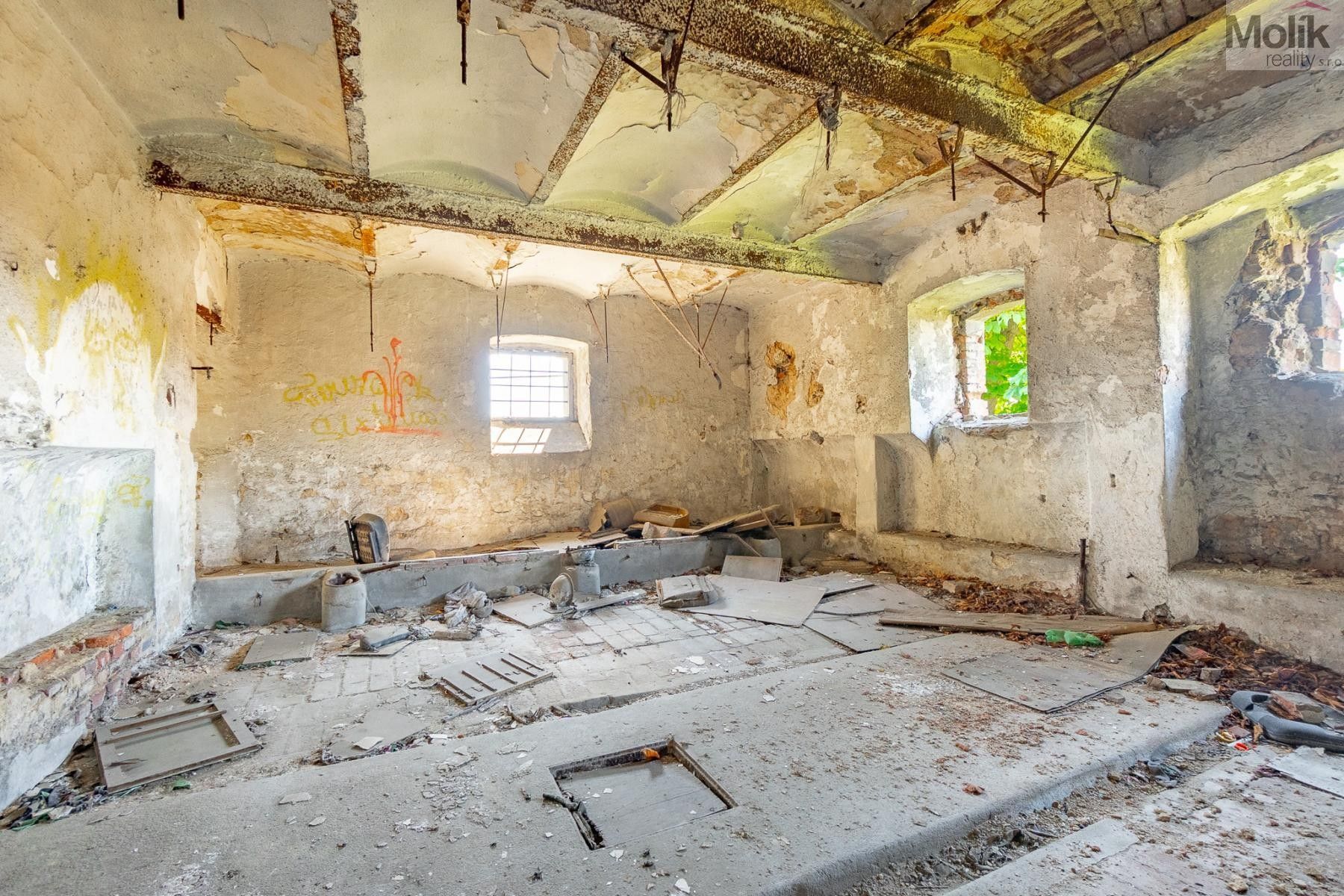Prodej komerčního prostoru 1415 m² - foto 16