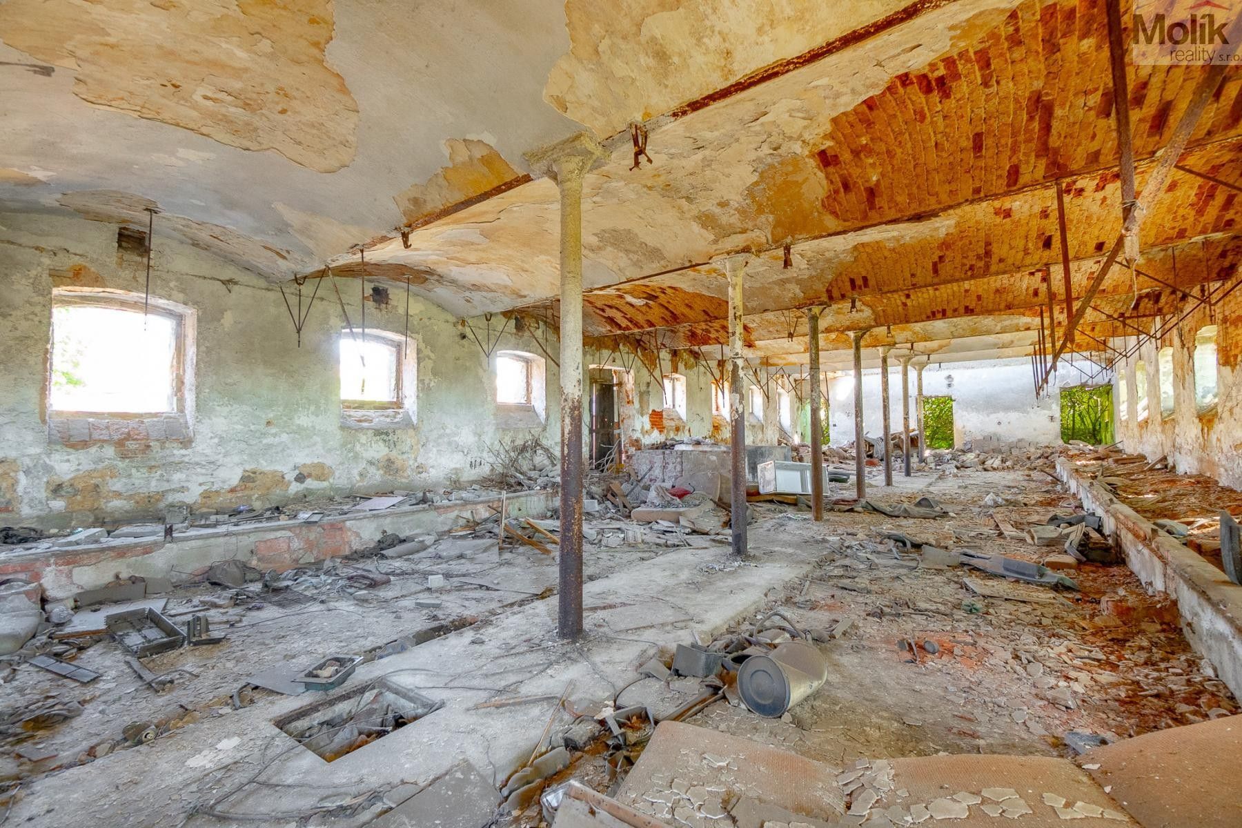 Prodej komerčního prostoru 1415 m² - foto 15