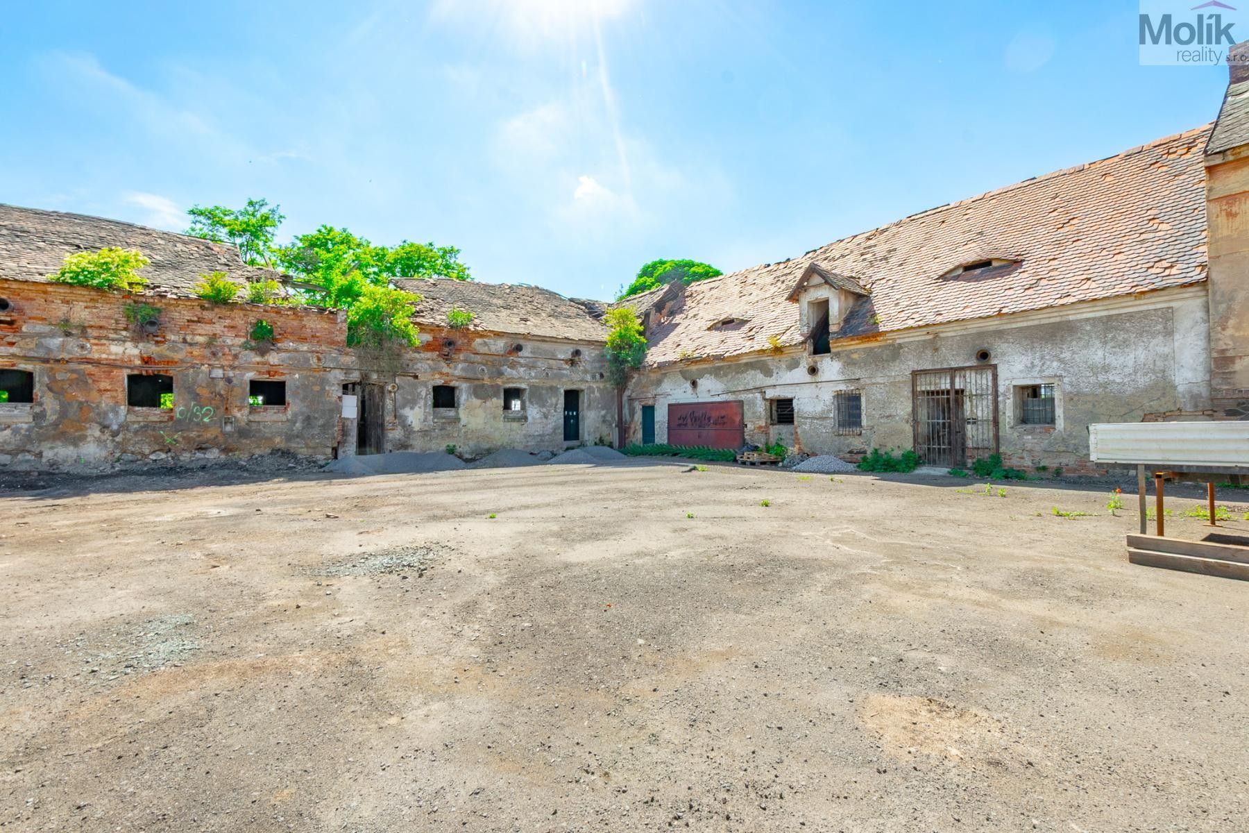 Prodej komerčního prostoru 1415 m² - foto 18