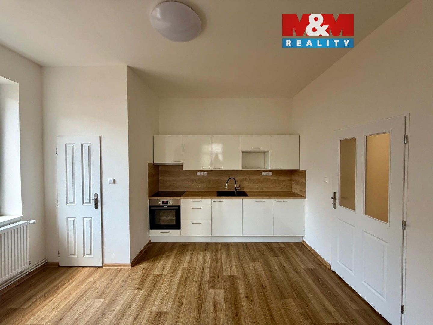 Pronájem bytu 4+1 118 m² - foto 1
