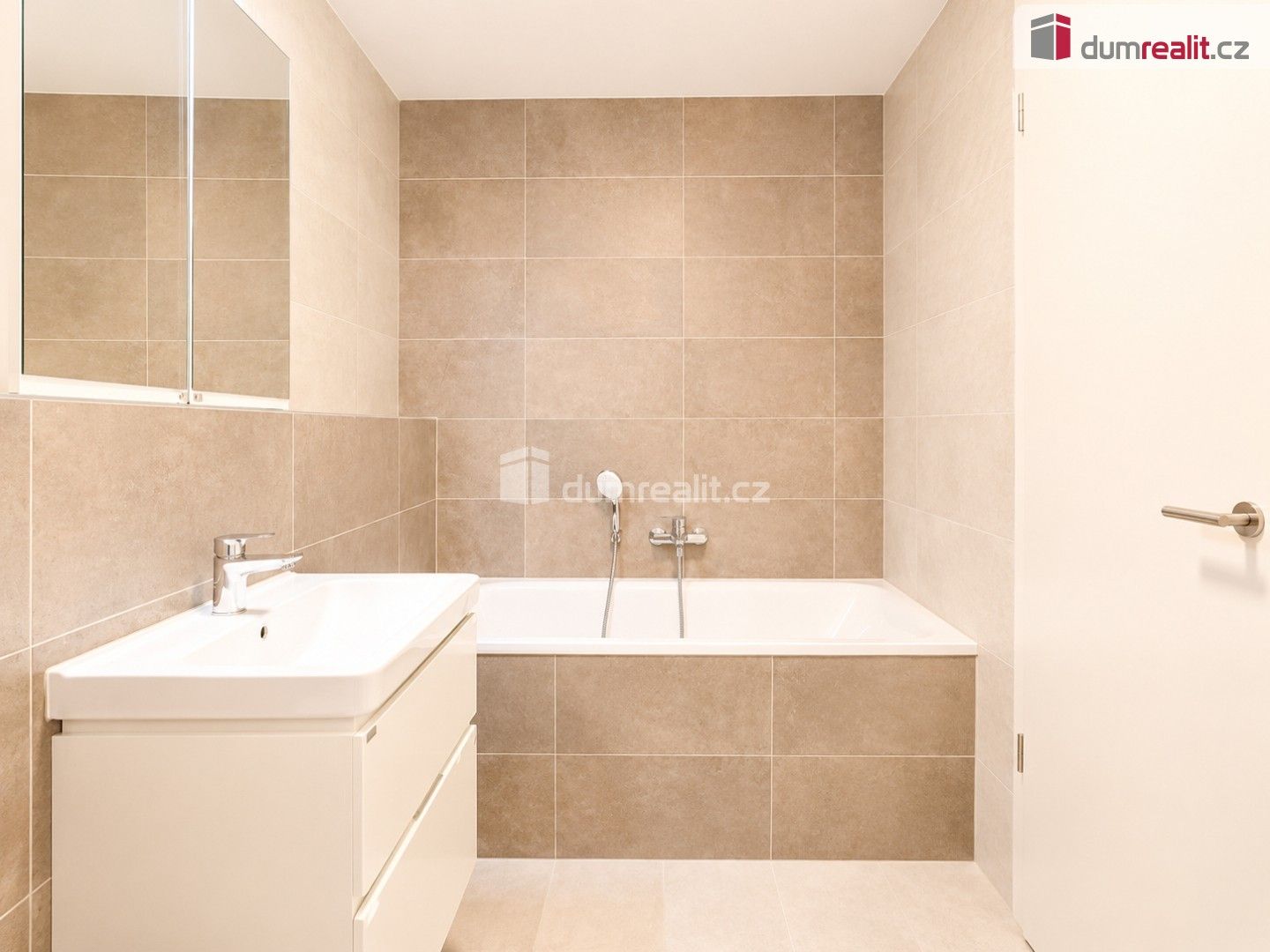 Pronájem bytu 2+kk 60 m² - foto 14
