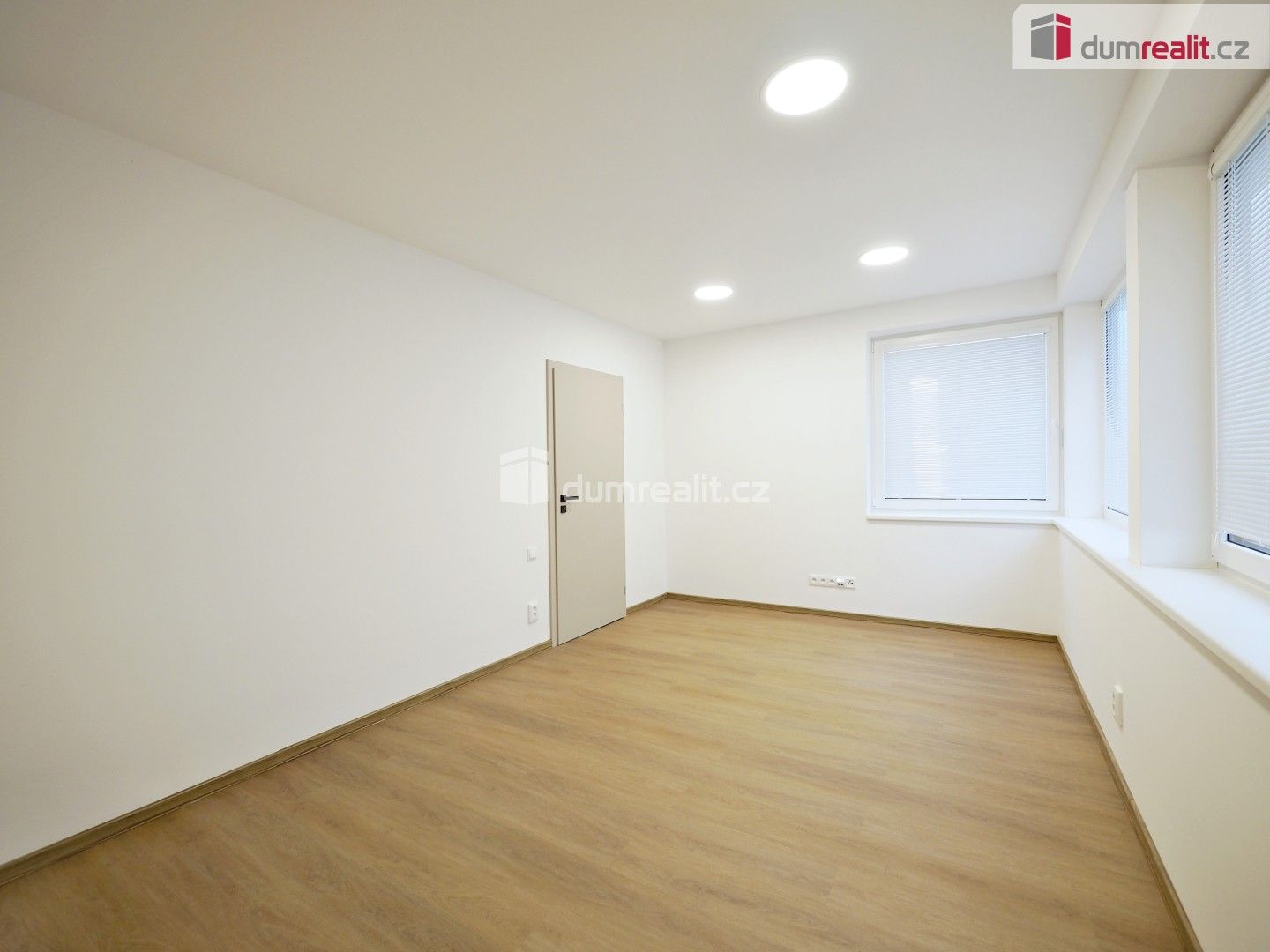 Pronájem domu 210 m² - foto 12
