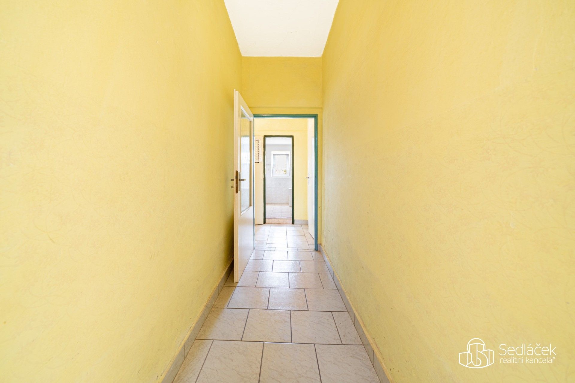 Prodej nemovitosti 280 m² - foto 7
