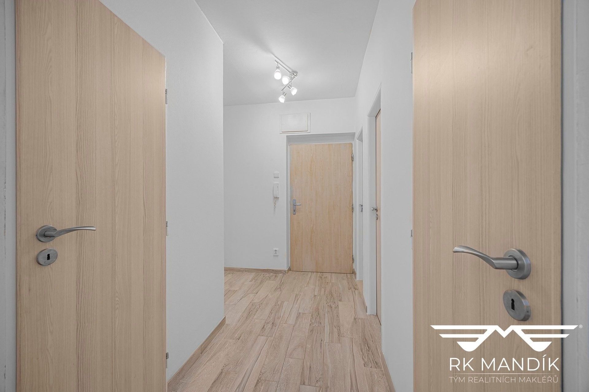 Pronájem bytu 2+kk 55 m² - foto 18
