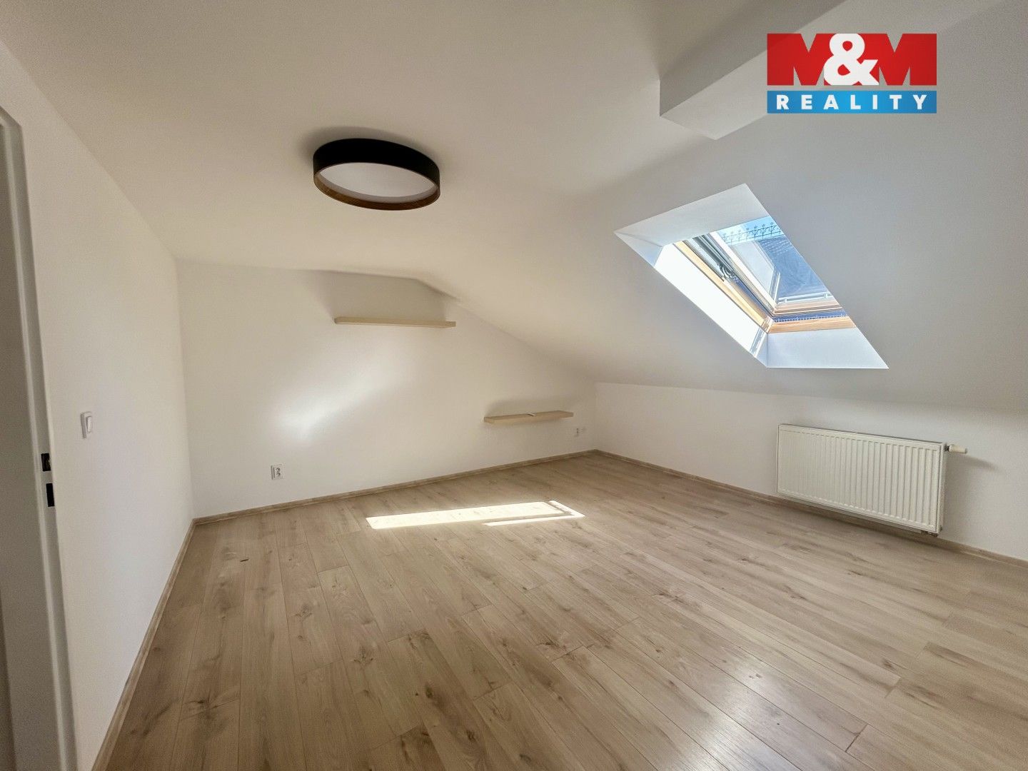Pronájem bytu 2+1 79 m² - foto 5