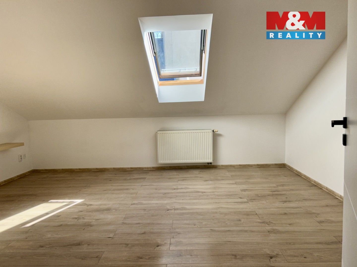 Pronájem bytu 2+1 79 m² - foto 6