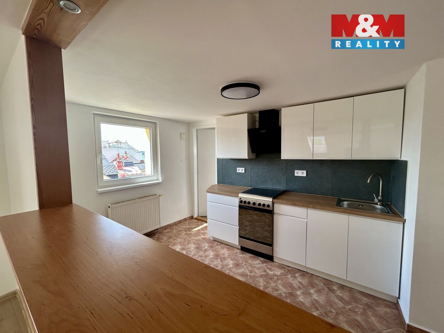 Pronájem bytu 2+1 79 m² - foto 8