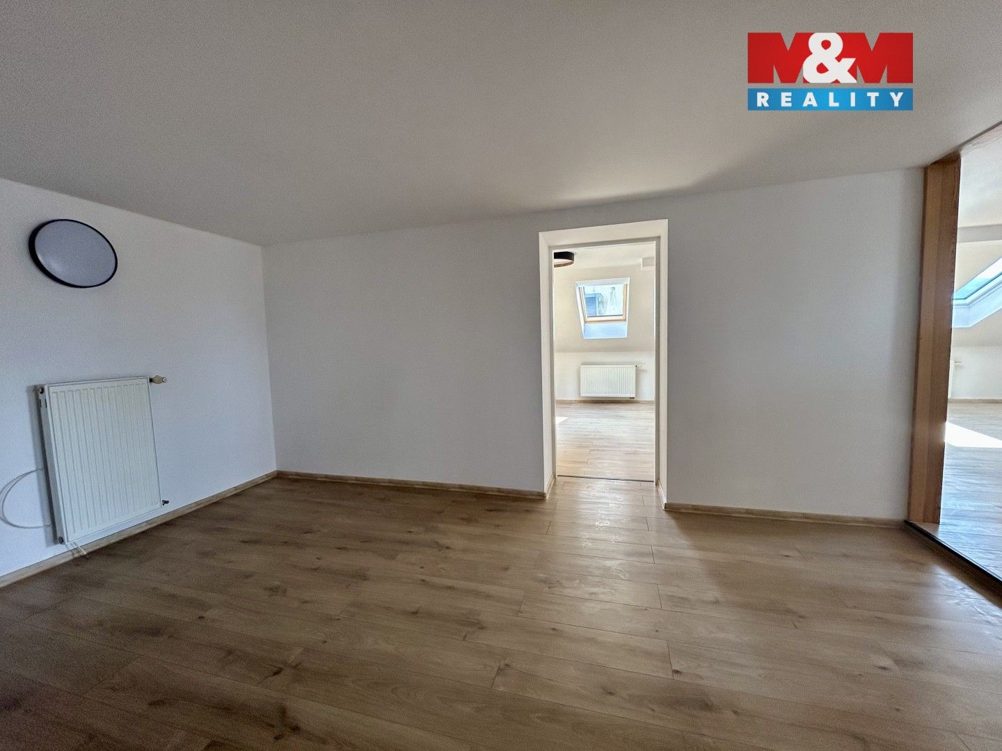 Pronájem bytu 2+1 79 m² - foto 10