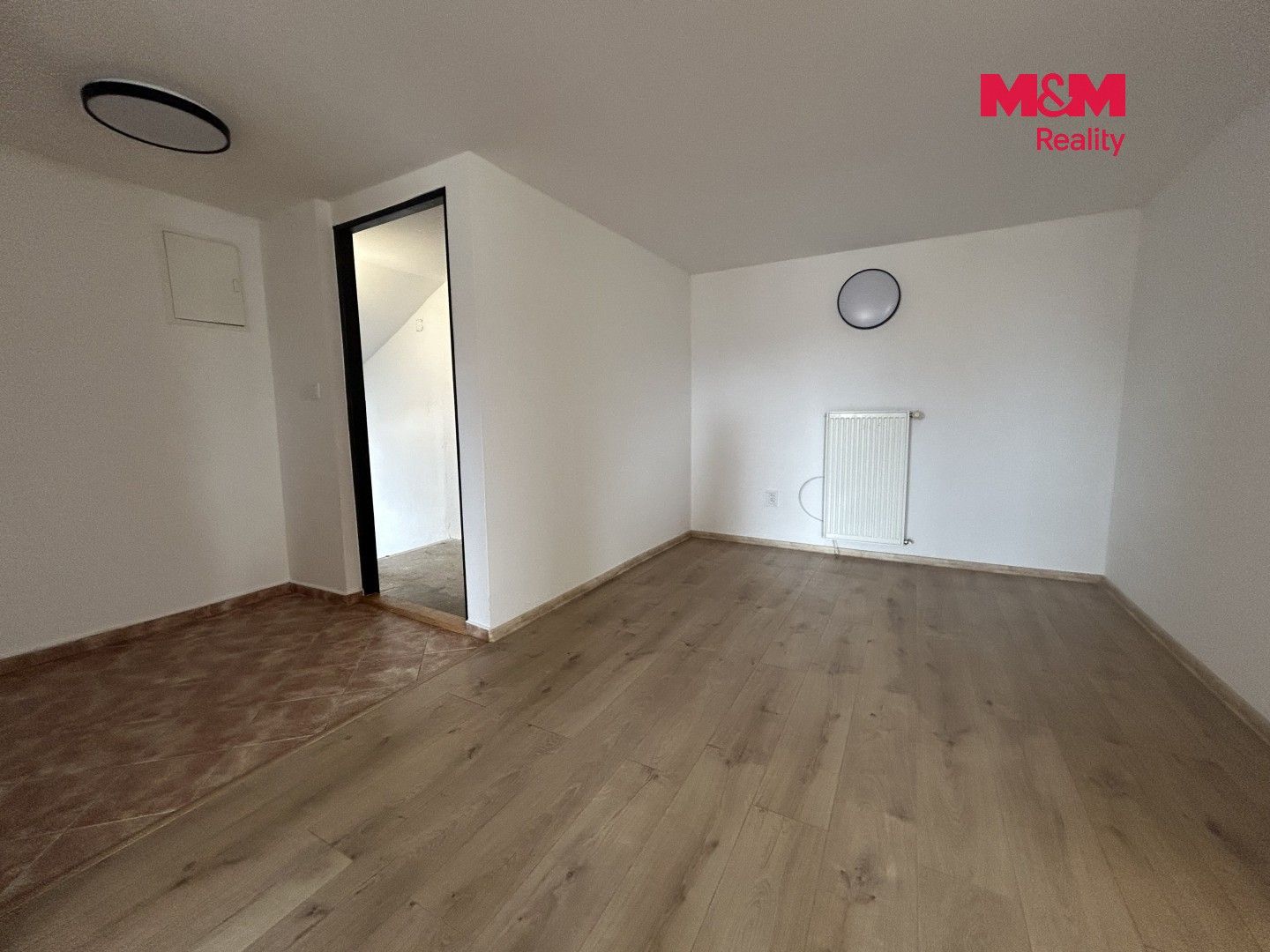 Pronájem bytu 2+1 79 m² - foto 9