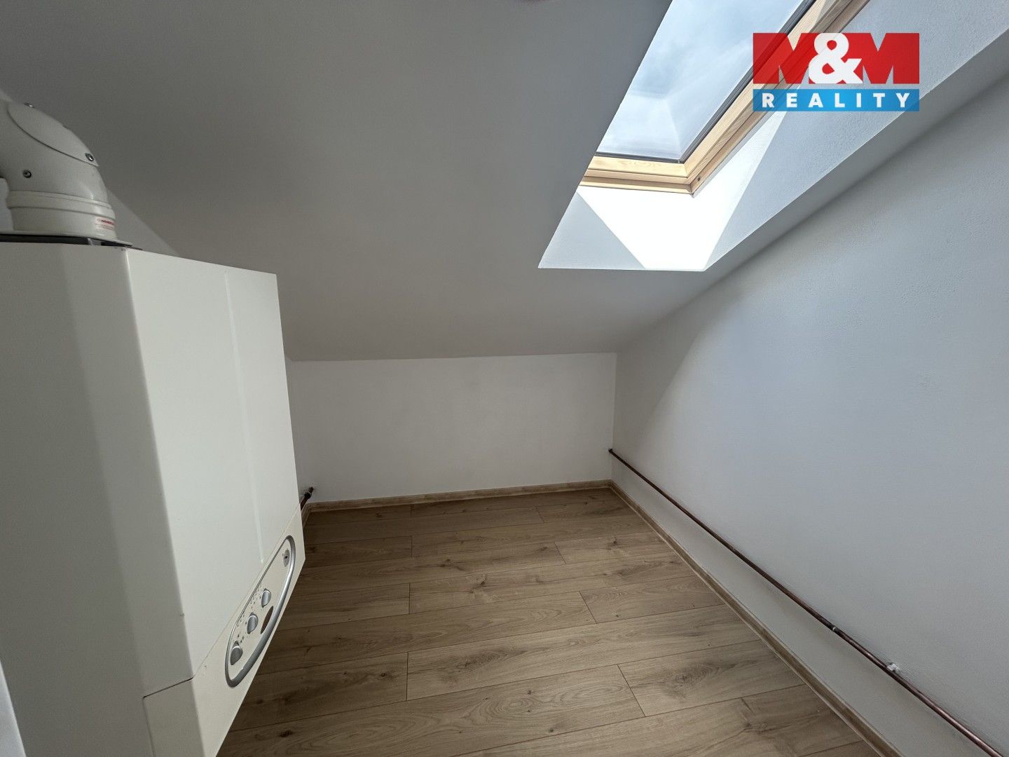 Pronájem bytu 2+1 79 m² - foto 11