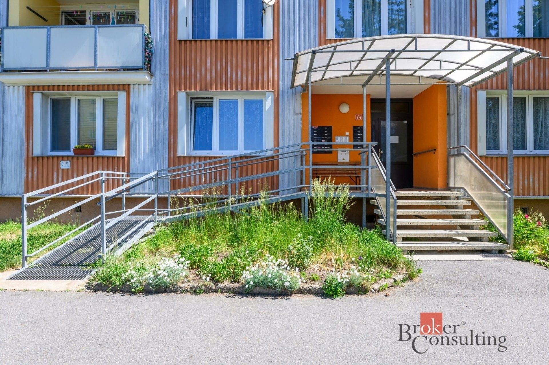 Prodej bytu 2+1 64 m² - foto 2