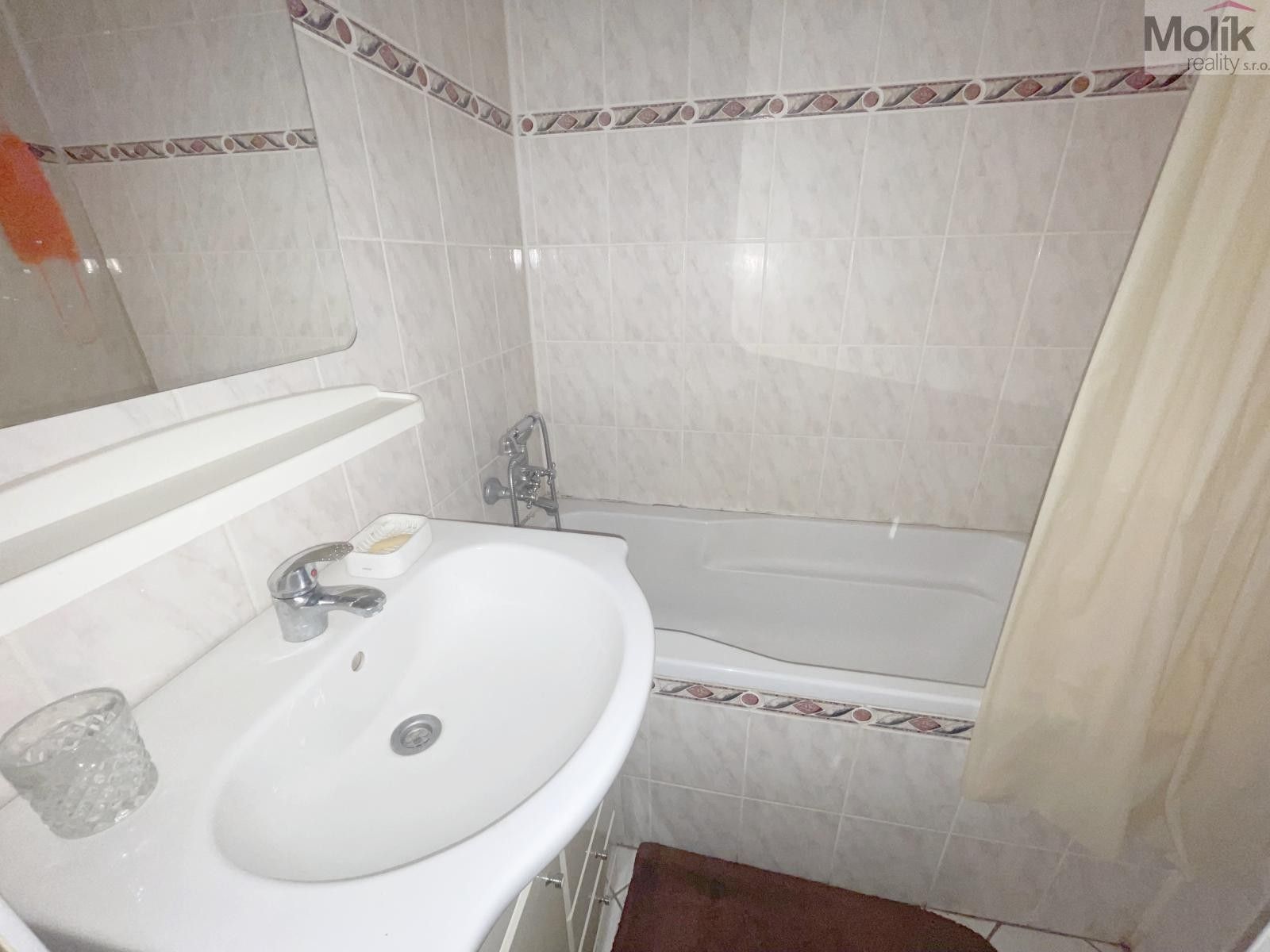 Pronájem bytu 2+1 56 m² - foto 12