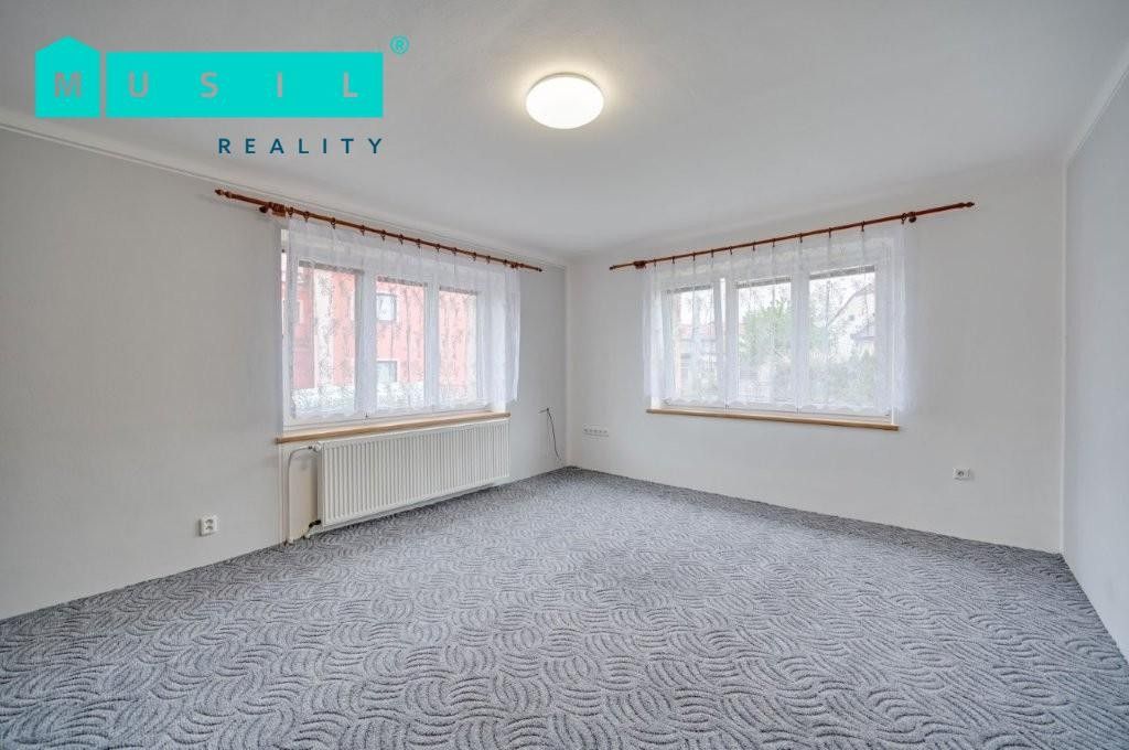 Prodej nemovitosti 300 m² - foto 11