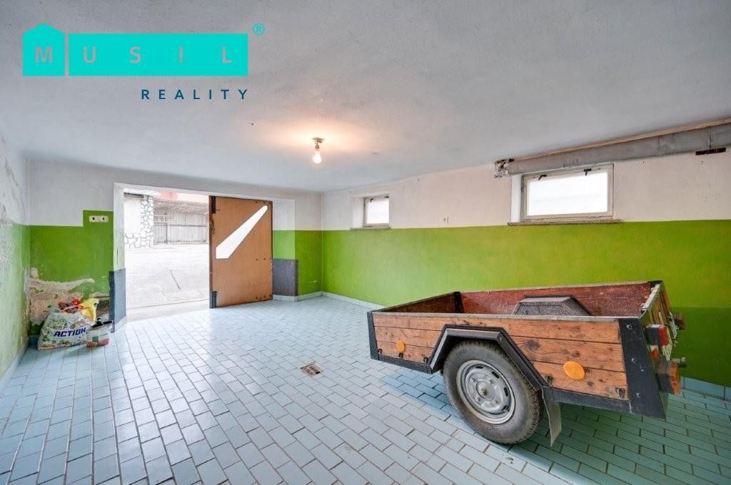 Prodej nemovitosti 300 m² - foto 16