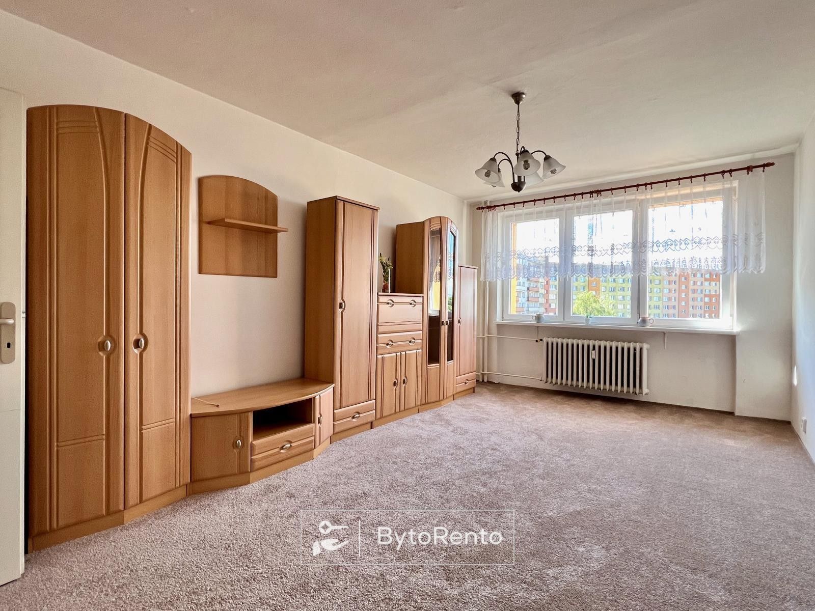 Pronájem bytu 2+1 57 m² - foto 4