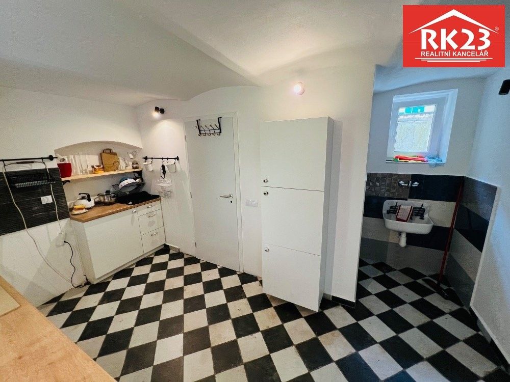 Pronájem komerčního prostoru 58 m² - foto 9