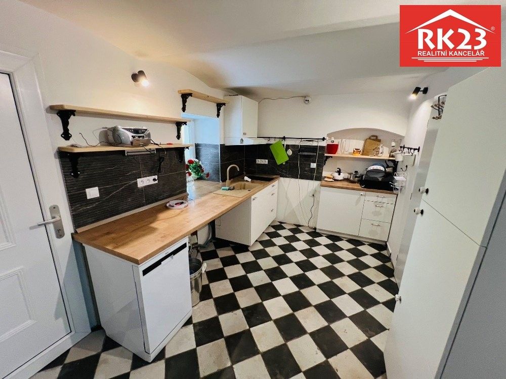 Pronájem komerčního prostoru 58 m² - foto 10