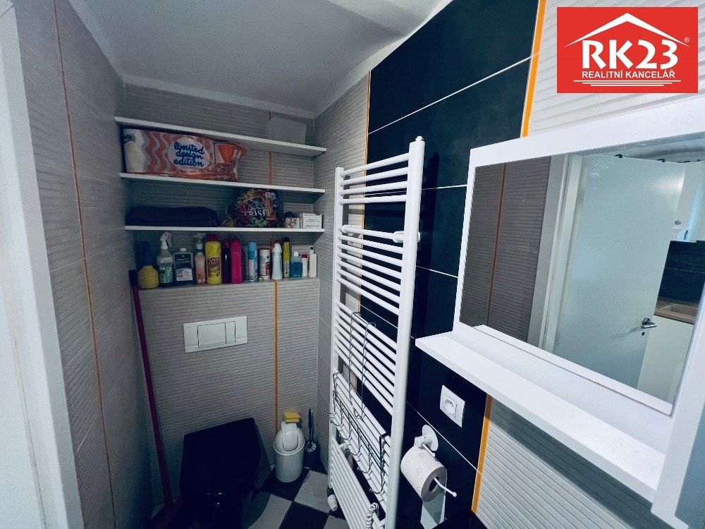 Pronájem komerčního prostoru 58 m² - foto 12
