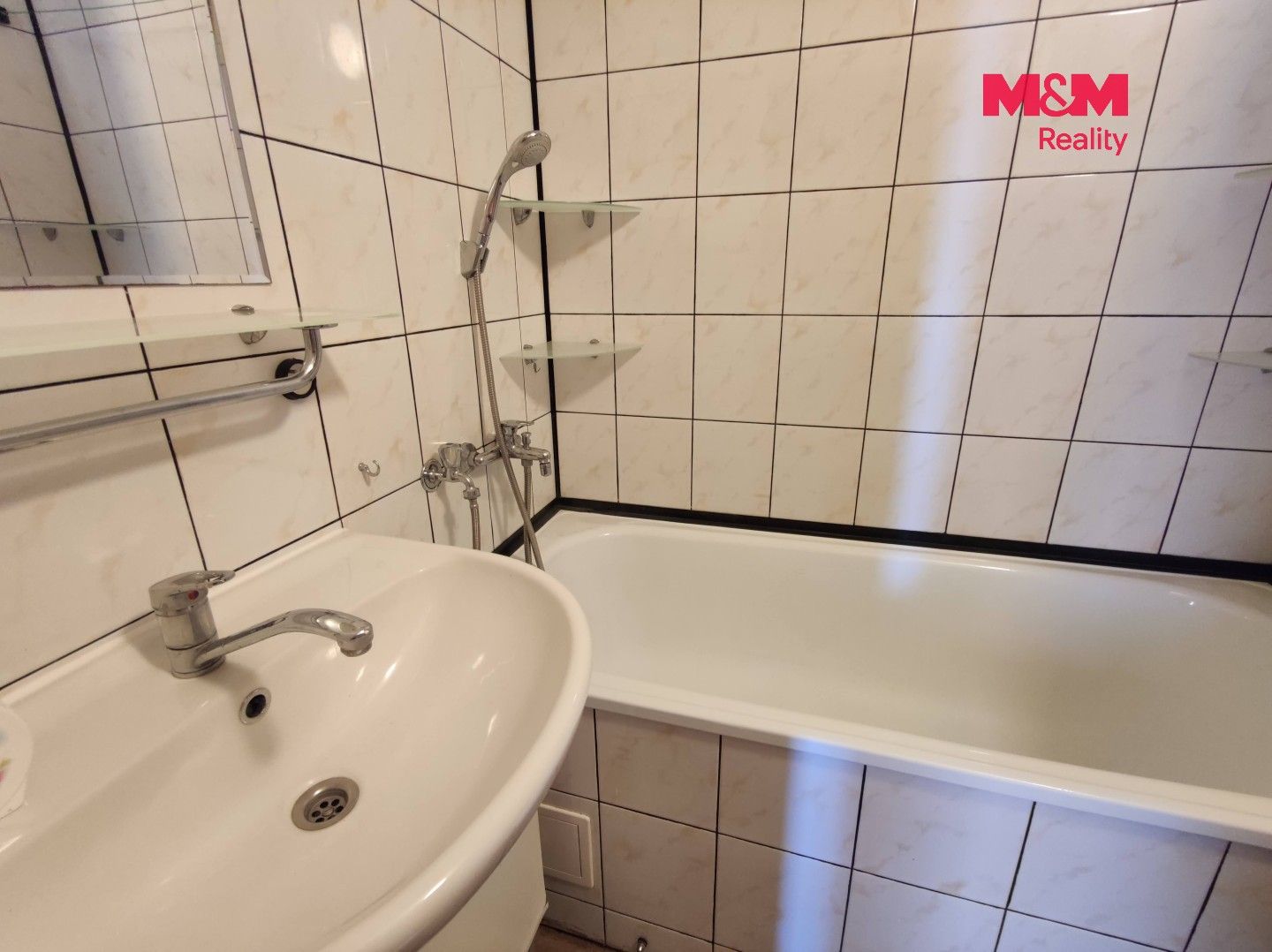 Pronájem bytu 3+1 70 m² - foto 3