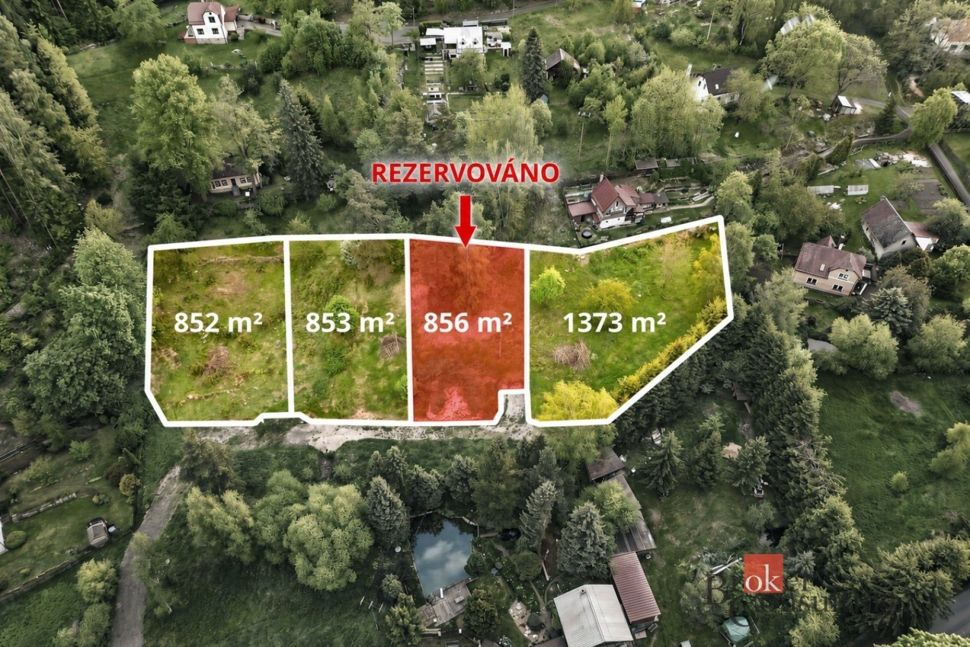 Prodej pozemku 852 m² - foto 1