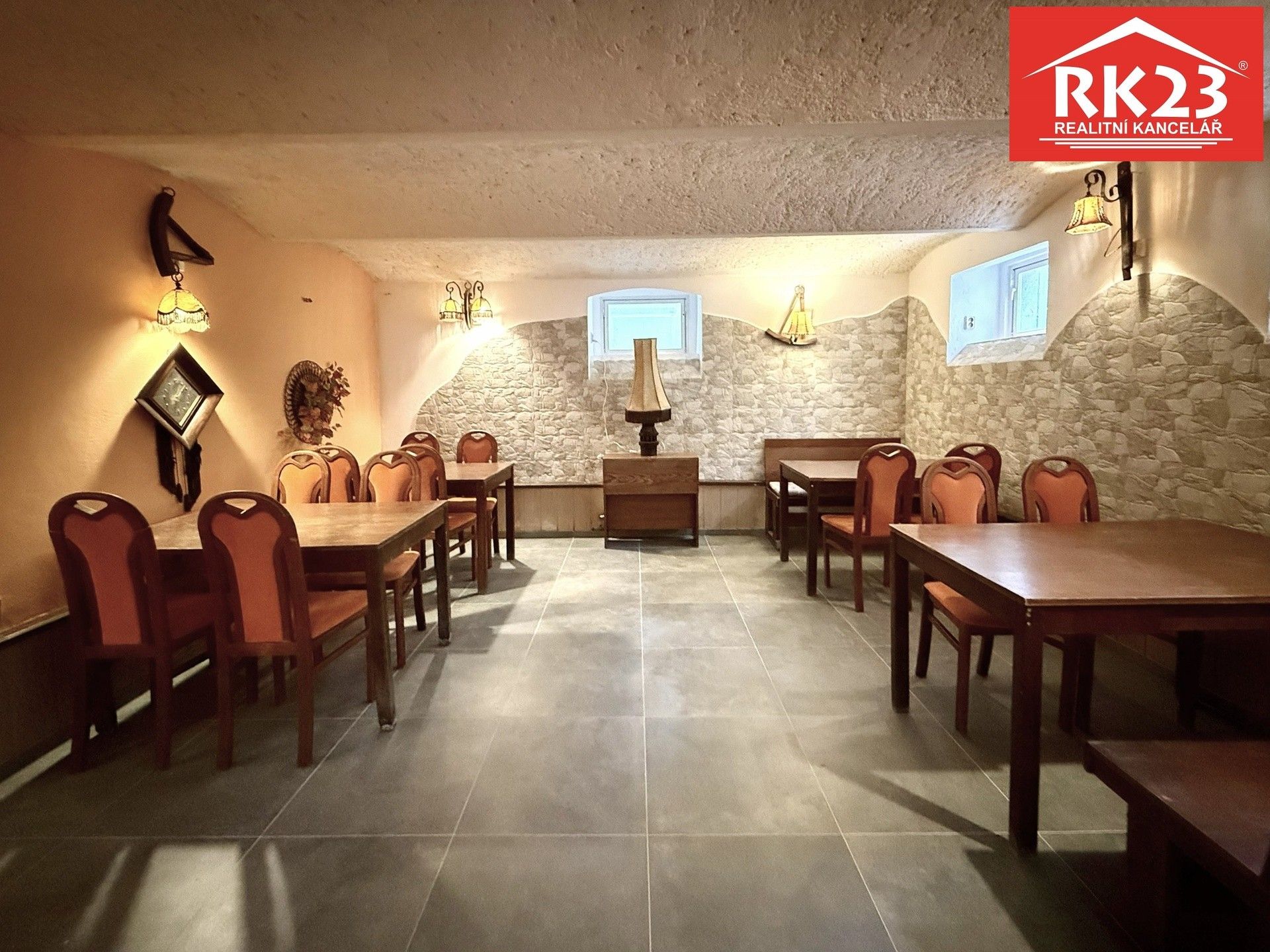 Pronájem komerčního prostoru 100 m² - foto 10