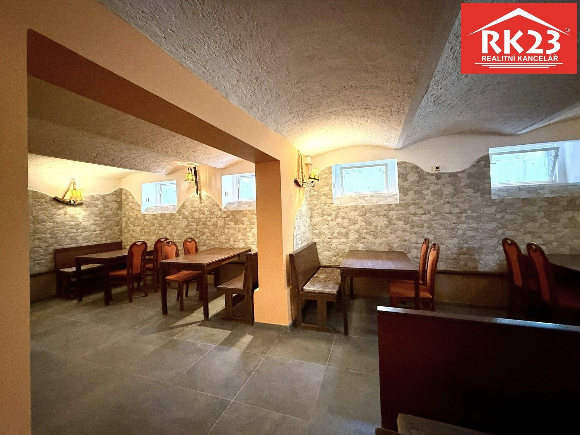 Pronájem komerčního prostoru 100 m² - foto 12