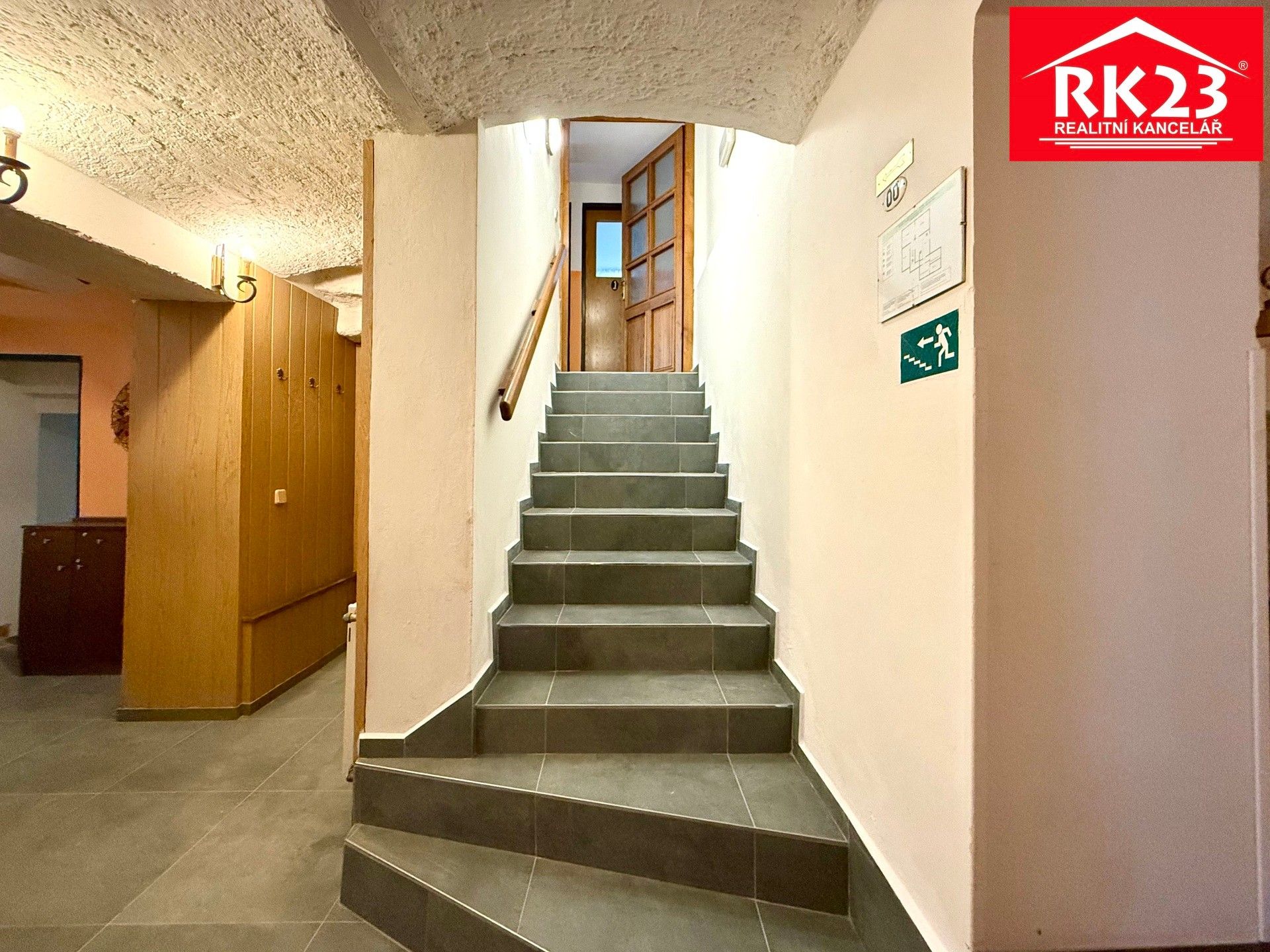 Pronájem komerčního prostoru 100 m² - foto 16